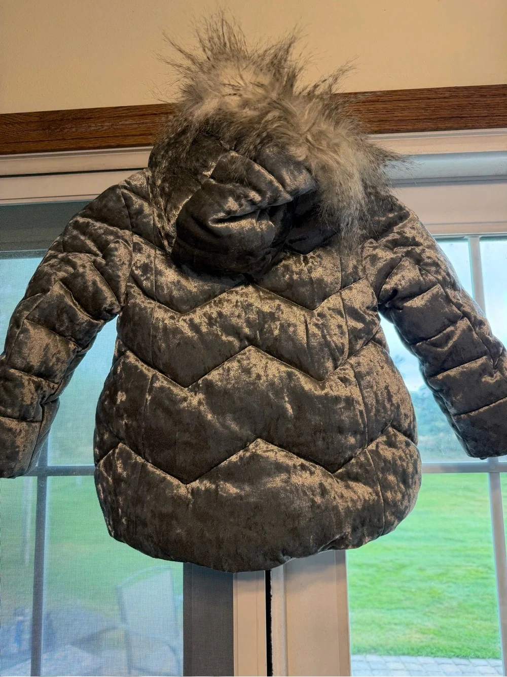 Catimini Silver Quilted Hooded Puffer Coat with Faux Fur Trim kids. B130